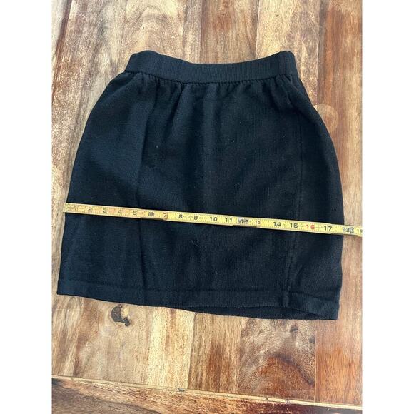 St. John Basics Women's Black Santana Knit Mini Pencil Skirt Size 6 - Picture 5 of 5